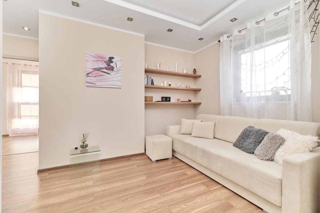Apartment Wroclaw Krakowska With Balcony And Free Garage By Noclegi Renters Exterior photo