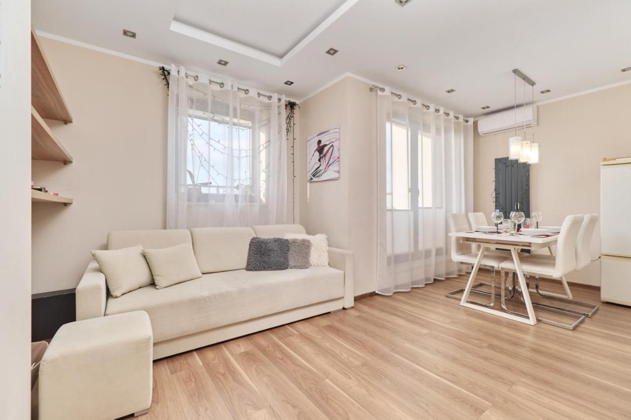 Apartment Wroclaw Krakowska With Balcony And Free Garage By Noclegi Renters Exterior photo