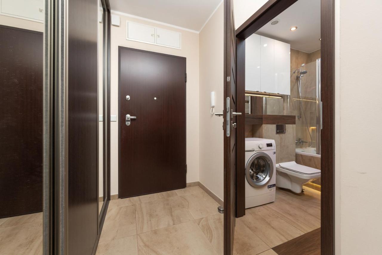 Apartment Wroclaw Krakowska With Balcony And Free Garage By Noclegi Renters Exterior photo