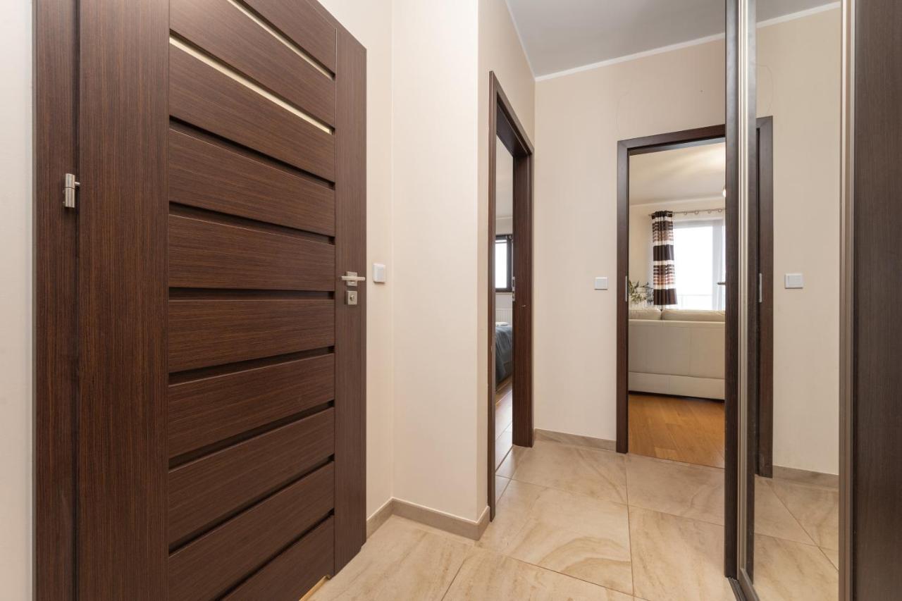 Apartment Wroclaw Krakowska With Balcony And Free Garage By Noclegi Renters Exterior photo